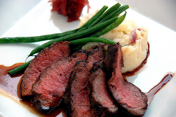 點秀美食 10條食品攝影小技巧