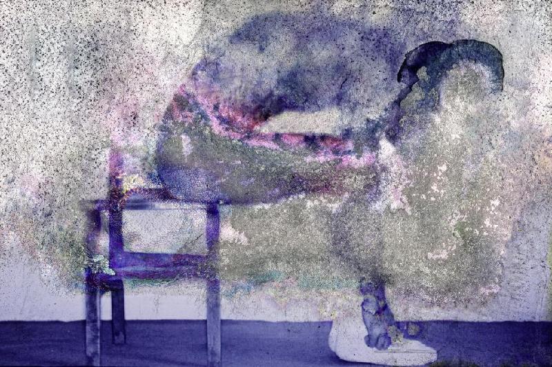 受潮過后的舊膠片