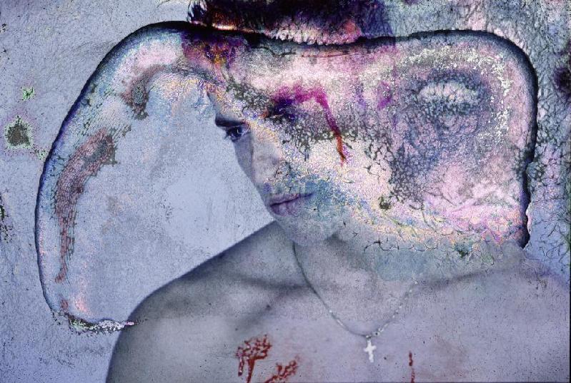 受潮過后的舊膠片