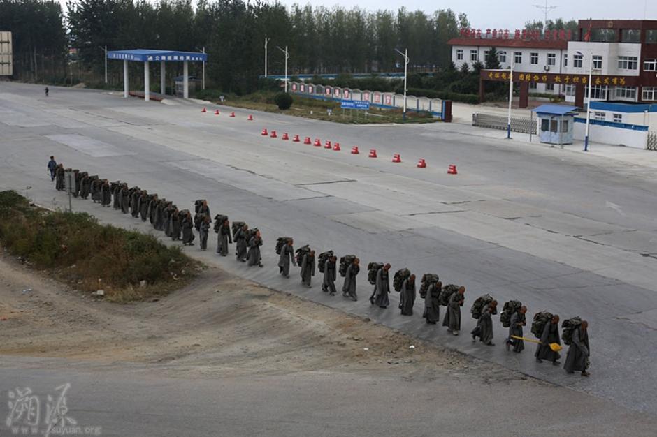 中國女性苦行僧生活 行腳乞食露宿野外