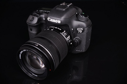 全方位的進(jìn)化 佳能EOS 7D Mark II測(cè)評(píng)