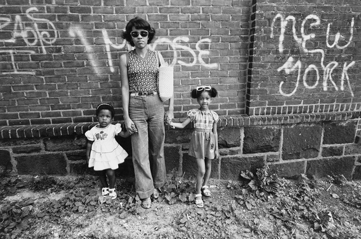 Jill Freedman 借臺(tái)相機(jī)走上街頭