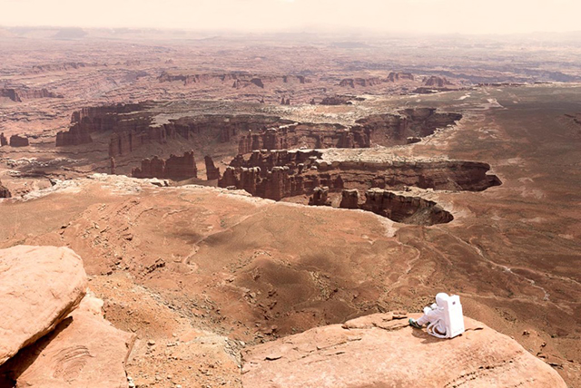 Julien Mauve ：假裝火星旅行