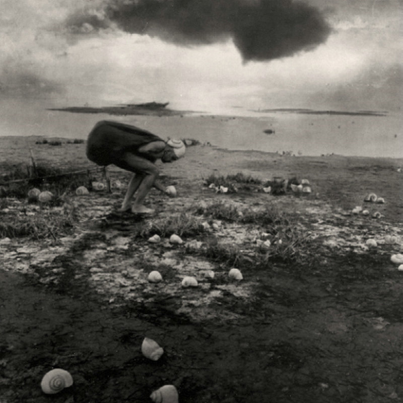 陰郁的黑白觀念攝影