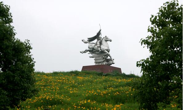 中國(guó)新聞攝影學(xué)會(huì)創(chuàng)作基地落戶木蘭草原