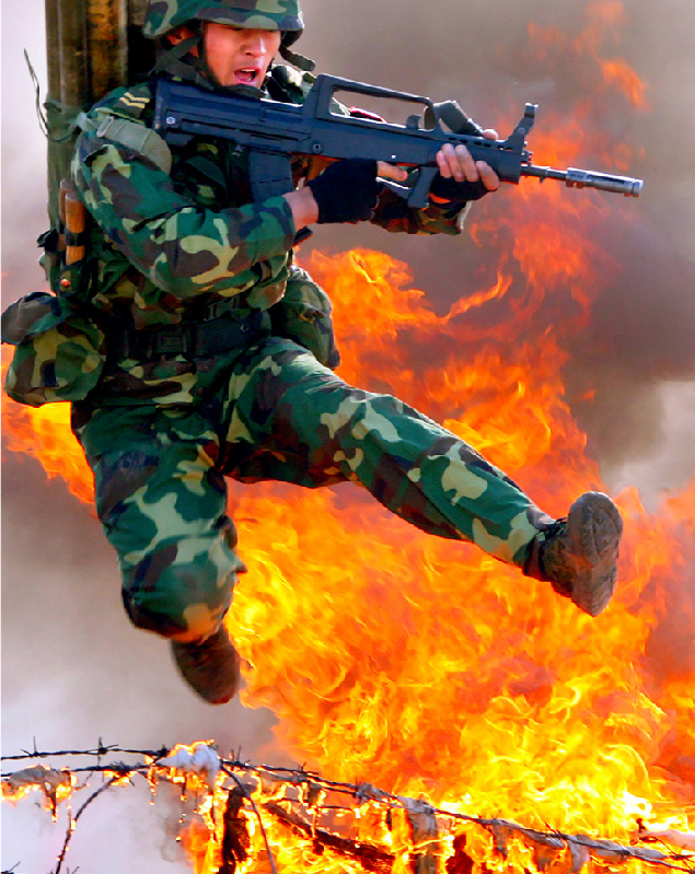 “生于1956”系列之 趙建偉：把生命交付于鏡頭