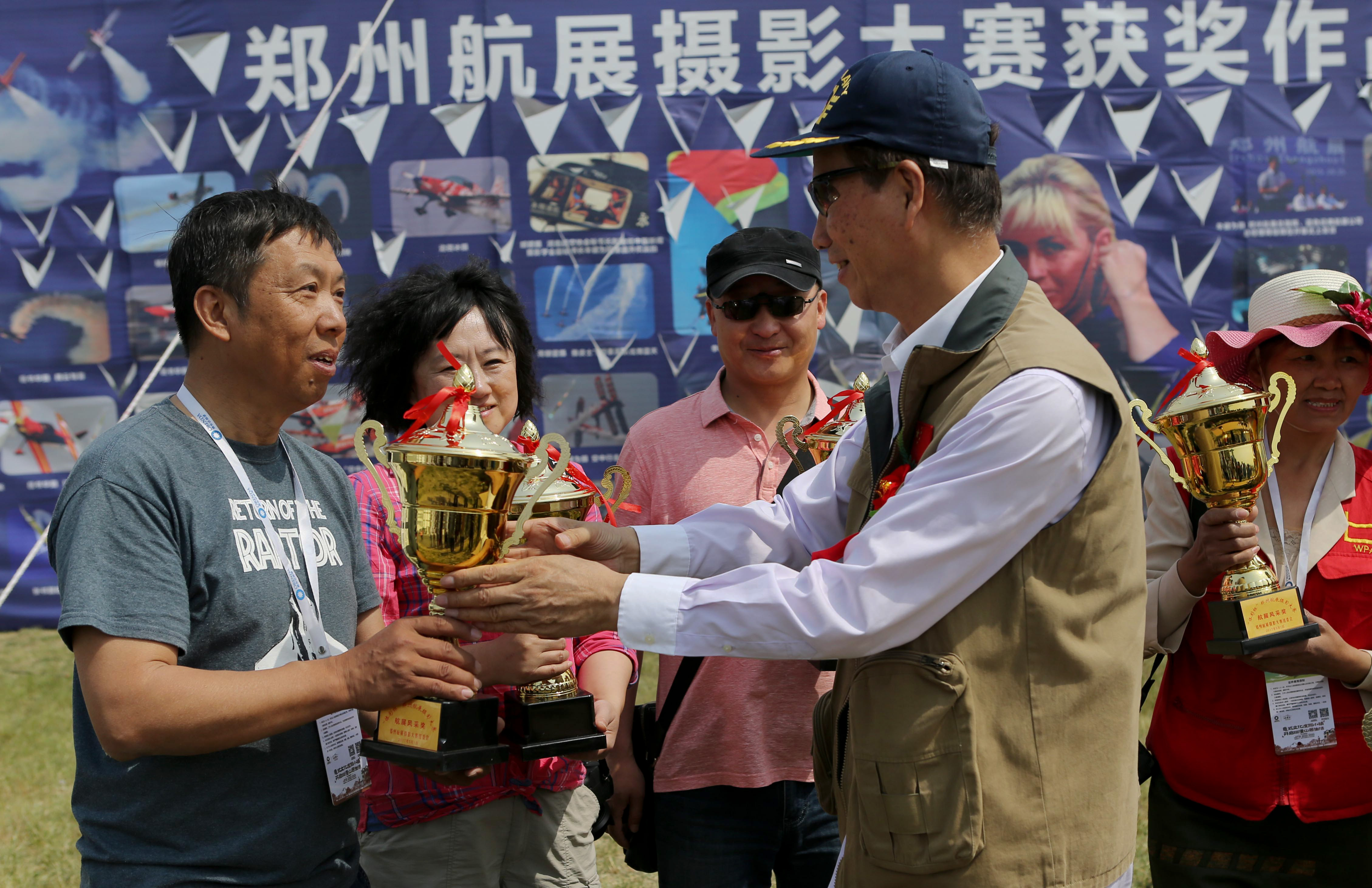 2017鄭州航展攝影理論研討和實踐活動圓滿結(jié)束