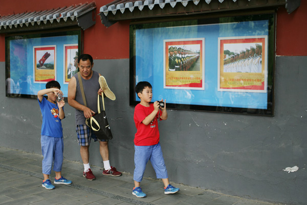 慶祝中國(guó)人民解放軍建軍90周年——趙建偉軍事攝影展在京舉辦