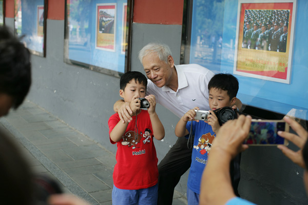 慶祝中國(guó)人民解放軍建軍90周年——趙建偉軍事攝影展在京舉辦