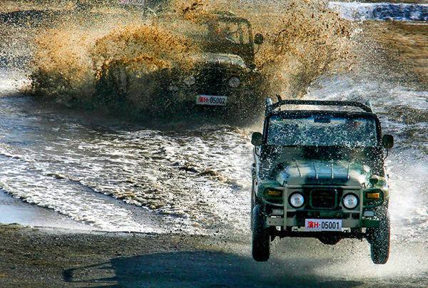 慶祝中國人民解放軍建軍90周年——趙建偉軍事攝影展在京舉辦