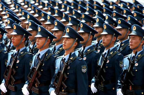 慶祝中國人民解放軍建軍90周年——趙建偉軍事攝影展在京舉辦