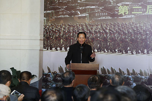 第二屆強(qiáng)軍夢(mèng)大型軍事攝影展在北京民族文化宮舉行