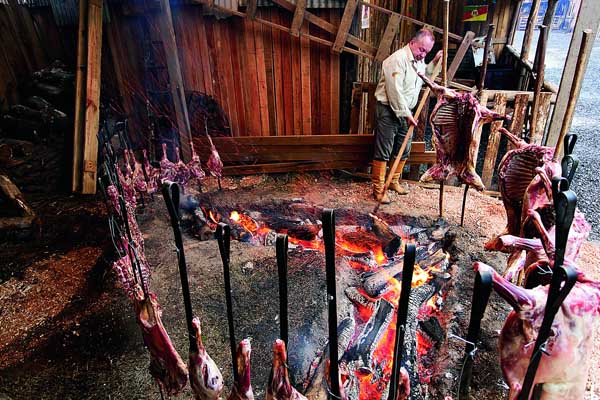 《百名攝影師聚焦巴西》畫冊首發(fā)式在京舉行