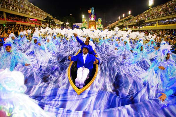 《百名攝影師聚焦巴西》畫冊首發(fā)式在京舉行