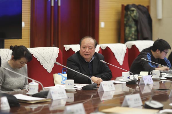 胡孝漢同志到中國(guó)新聞攝影學(xué)會(huì)調(diào)研