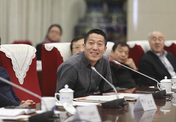 胡孝漢同志到中國(guó)新聞攝影學(xué)會(huì)調(diào)研