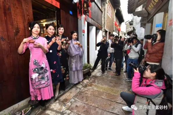 這個(gè)春天 ，全國(guó)媒體為紫砂村點(diǎn)贊！