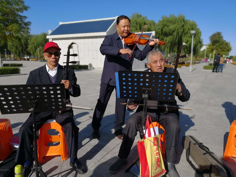 與民同樂 樂趣多