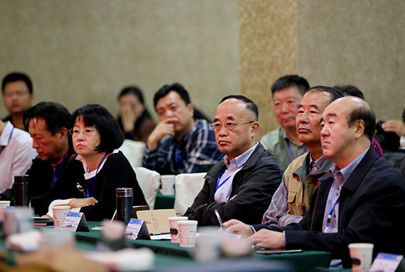 中國新聞攝影學(xué)會產(chǎn)生新一屆領(lǐng)導(dǎo)班子