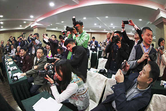 中國新聞攝影學(xué)會產(chǎn)生新一屆領(lǐng)導(dǎo)班子