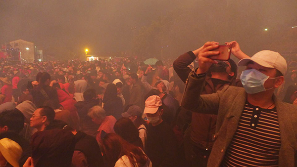 揭陽(yáng)火龍勁舞鬧新春