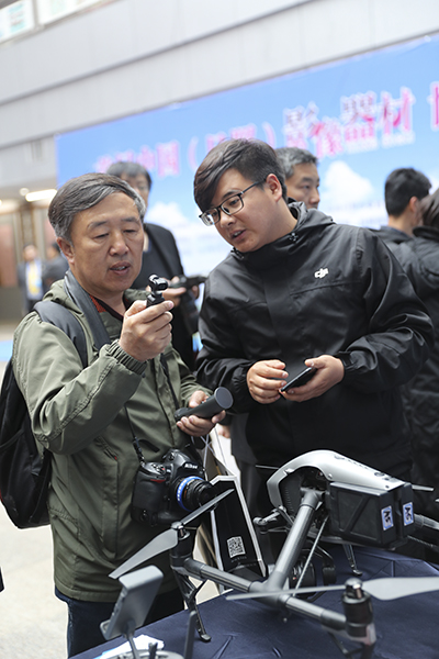 首屆中國(guó)（日照）影像器材博覽會(huì)開(kāi)幕