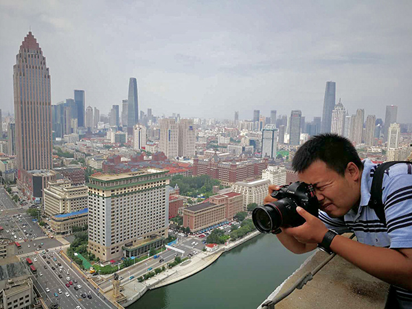《＂增強(qiáng)四力＂攝影記者在基層匯報展》受到觀眾好評