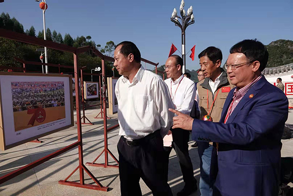 中國新聞攝影學(xué)會攝影基地落戶靖西