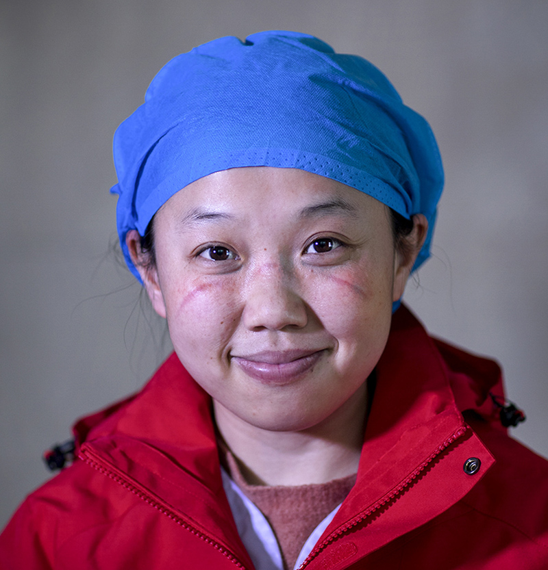 “痕”美英雄丨致敬為生命“站崗”的“白衣天使”