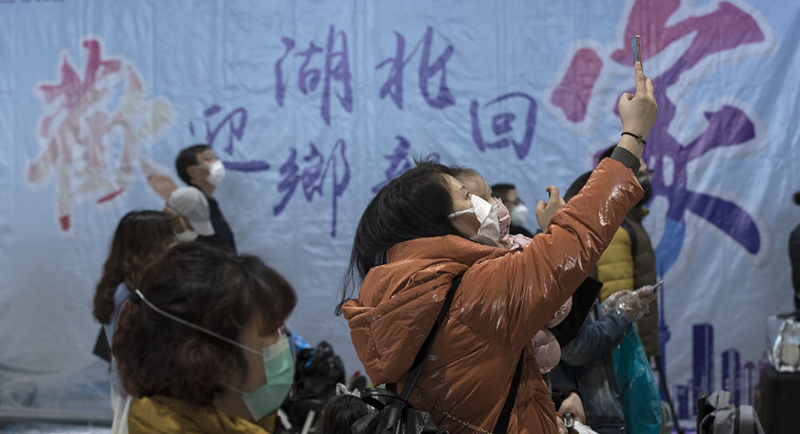 武漢站重啟日：1.2萬名湖北鄉(xiāng)親坐高鐵回家