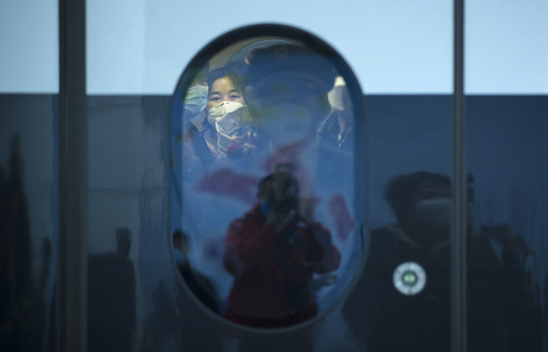 武漢站重啟日：1.2萬名湖北鄉(xiāng)親坐高鐵回家