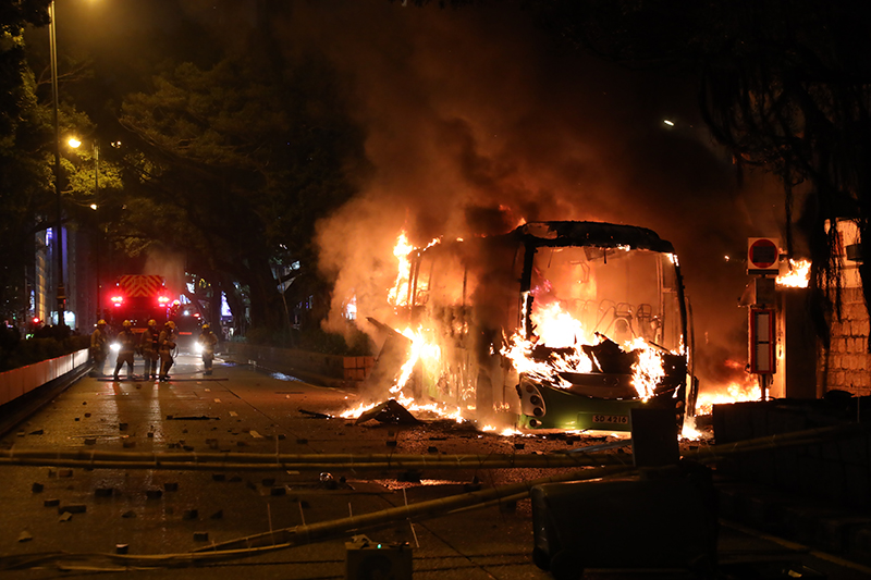 暴力肆虐 明珠蒙塵