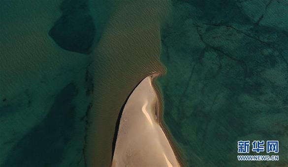 （美麗中國）（7）沙“繪”青海湖