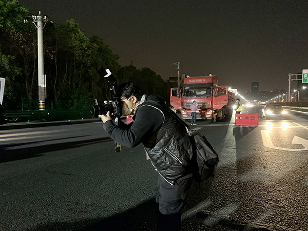 ＂在抗疫一線錘煉四力”新聞攝影學(xué)術(shù)報(bào)告會(huì)在日照舉行