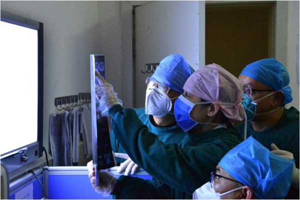 ＂在抗疫一線錘煉四力”新聞攝影學(xué)術(shù)報(bào)告會(huì)在日照舉行