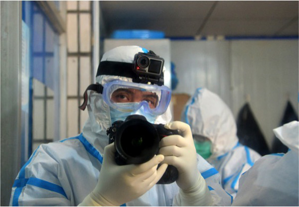 ＂在抗疫一線錘煉四力”新聞攝影學(xué)術(shù)報(bào)告會(huì)在日照舉行