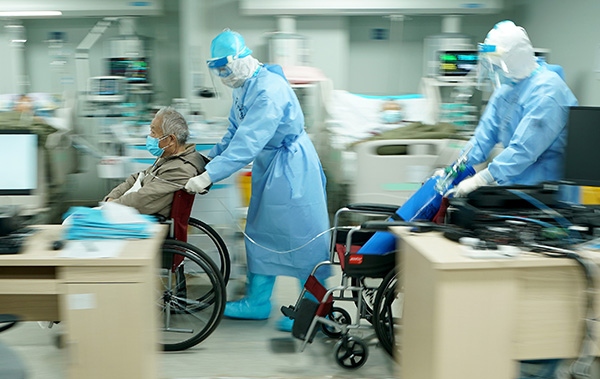 ＂在抗疫一線錘煉四力”新聞攝影學(xué)術(shù)報(bào)告會(huì)在日照舉行