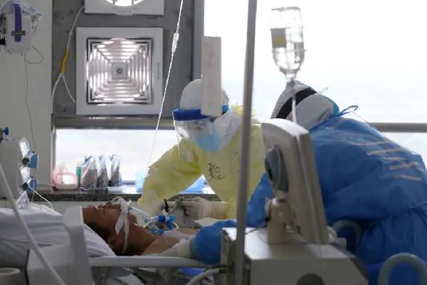 記者節(jié)|致敬奮戰(zhàn)在新聞一線的攝影記者