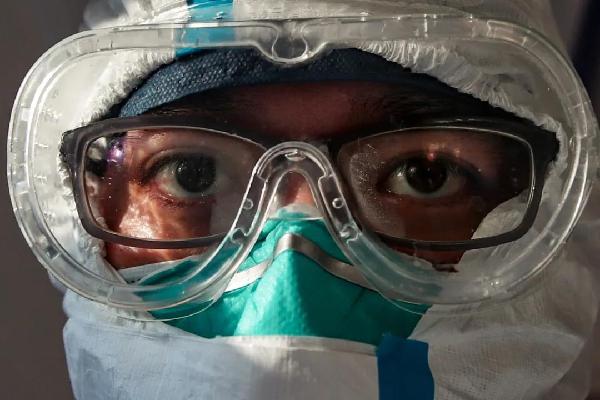 記者節(jié)|致敬奮戰(zhàn)在新聞一線的攝影記者