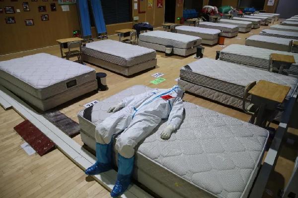 記者節(jié)|致敬奮戰(zhàn)在新聞一線的攝影記者