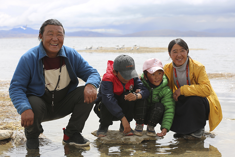西藏那些打動人心的笑臉