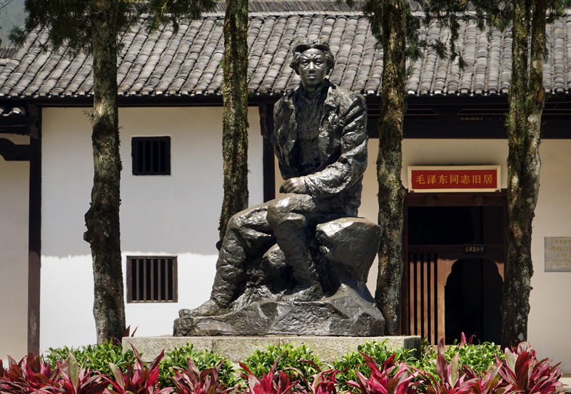 從“石庫門”到“天安門”——中國革命圣地巡禮