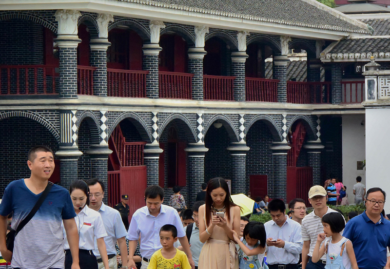 從“石庫門”到“天安門”——中國革命圣地巡禮