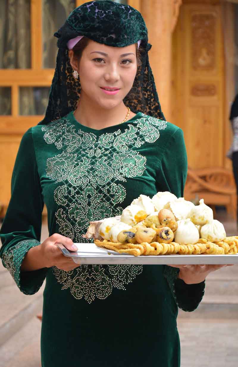 56個(gè)民族一起奔小康