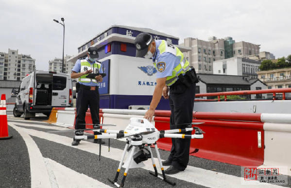 杭州：無人機中隊助力高架執(zhí)法