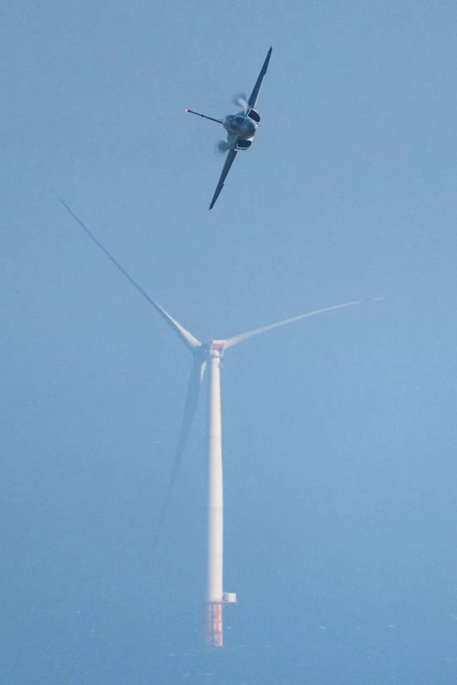 索尼微單：為速度而生，定格航空攝影之美