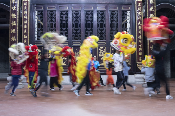 2022年旺旺杯“春節(jié)七天樂”新聞攝影征集活動定評會舉行