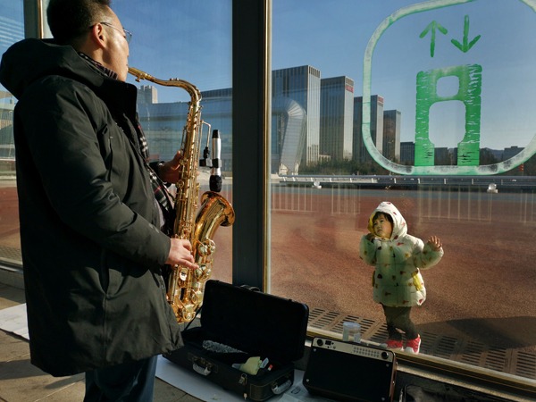 2022年旺旺杯“春節(jié)七天樂”新聞攝影征集活動定評會舉行