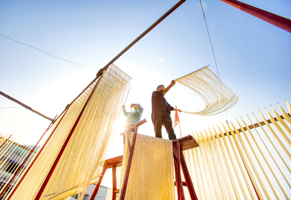 2022年旺旺杯“春節(jié)七天樂”新聞攝影征集活動定評會舉行