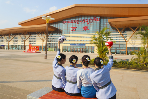 2022年旺旺杯“春節(jié)七天樂”新聞攝影征集活動定評會舉行